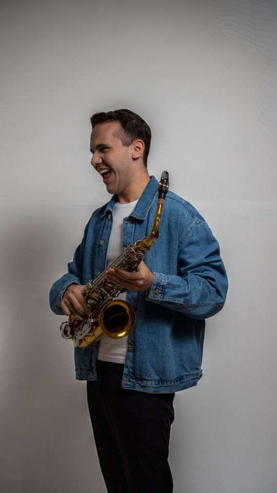 Felipe — Saxofone